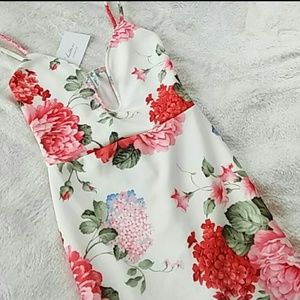 L Available - Floral Print Body Con Dress